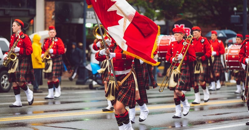Le renouveau des fanfares de rue et fanfares mobiles